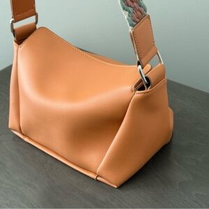 Street Level Colorful Tan Crossbody Handbag With Textured Guitar Strap